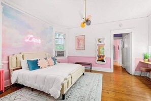 king bedroom unit A