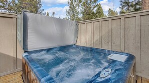 Private Hot Tub - Private Hot Tub