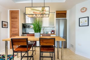 Bar top dining with 4 stools