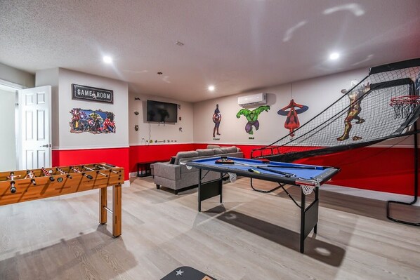Superhero theme Gameroom
Located on the 1st floor.