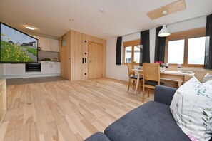 Wohnzimmer mit Schlafcouch
