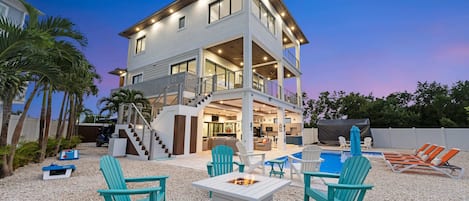 Unwind and create lasting memories in this luxurious waterfront retreat "Seaside Escape"..