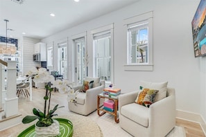 Living Area, 1st Floor