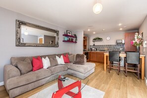 York Place Apt, Liverpool - Host & Stay