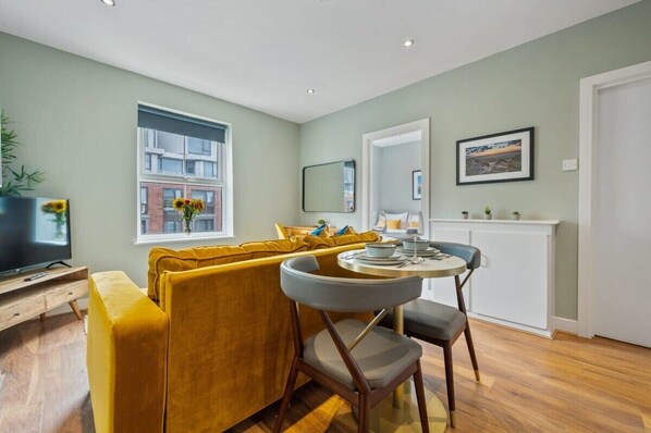 The Georgian Quarters at Bedford IV, Liverpool - Host & Stay