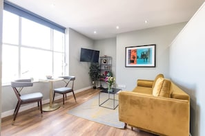 The Georgian Quarters V, Liverpool - Host & Stay