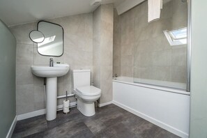 The Georgian Quarters at Bedford VI, Liverpool - Host & Stay