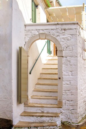 Grand entrance to Angelina Apartment