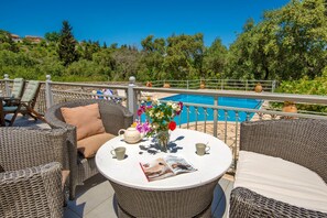 relax and read by the pool