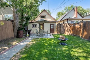 Backyard BBQ, Firepit, & Dining Area