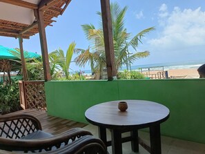 Beach front Hut: 102