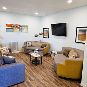 Living Room with TWO single sleepers