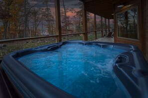 Bain à remous extérieur