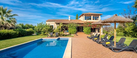 Finca Can Torretes in alcudia with pool 