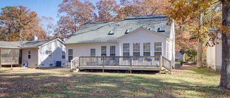 Greenbackville Vacation Rental | 4BR | 2.5BA | 2,500 Sq Ft | 3 Steps to Enter