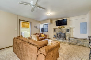 Living Room | Main Level | Smart TV | Full Murphy Bed | Sleeper Sofa
