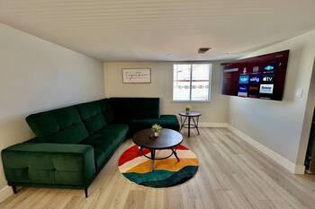 4-bedroom vacation home 5 minutes to Fremont Street