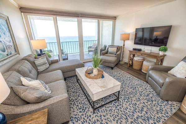 Step into paradise with this stunningly designed room by the sea. Perfect for your next family vacation, it boasts an incredible view and is meticulously maintained. Relax and unwind in style at our beloved Wrightsville Beach.