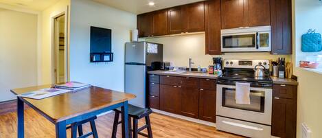 Seattle Vacation Rental | Studio | 1BA | Stairs Required | 400 Sq Ft