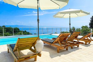 Enjoy stunning views from the pool%2E
