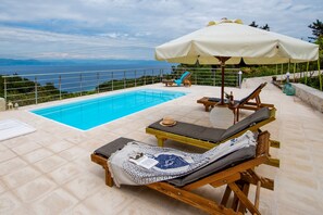 The pool is perfect to cool off and still have wonderful views