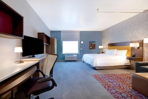 Unit with 1 King size bed. Exact unit will be assigned upon arrival. Views, colors and decor may vary.