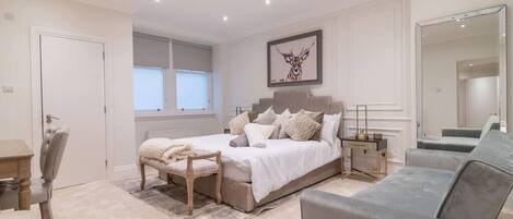 Master Bedroom - Superking Ensuite plus Sofa Bed