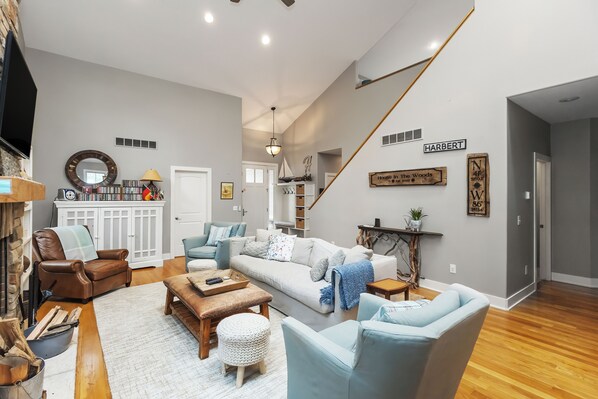Spacious living room open to the kitchen and dining area