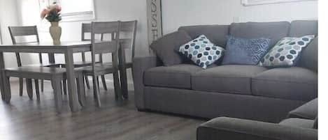 queen pull out bed in couch