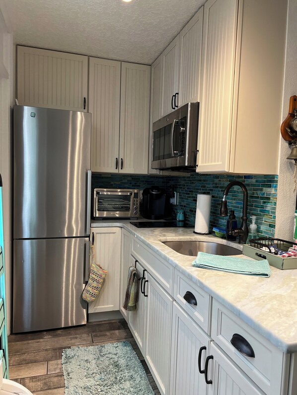 Kitchen - with all the necessities