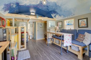 Studio | Keyless Entry