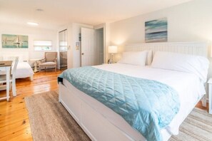 Master bedroom with desk and Twin bed.
