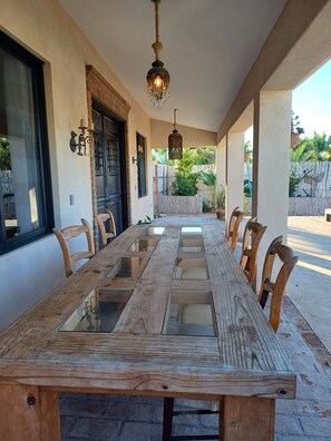 Outdoor dining
