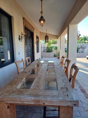 Outdoor dining
