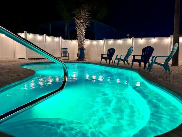 Private HEATED Pool