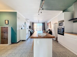 LIVING DINING ROOM
