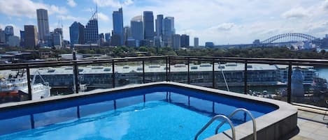 Resort Style Communal Rooftop Pool