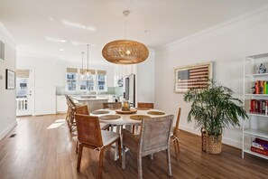 ,Dining Area,