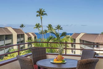 White Sands Village#325: Incredible Wrap Around Lanai,Beachfront Complex, AC!