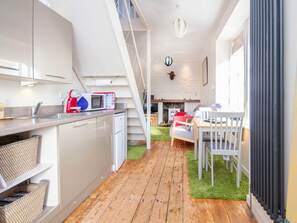 Kitchen | The Wee One, Nairn