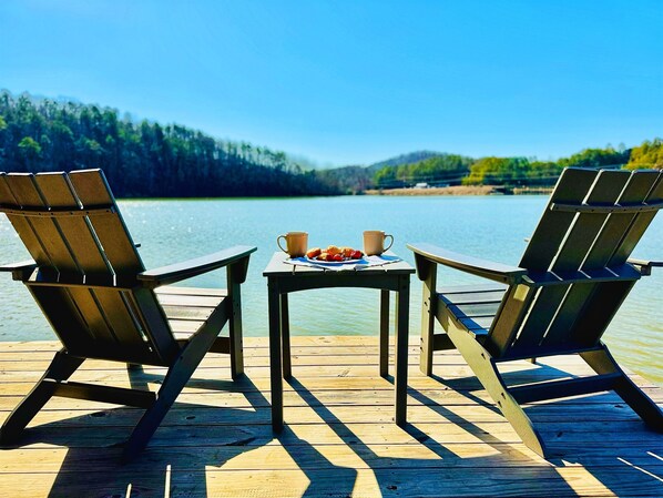 Enjoy the ultimate tranquility and relaxation sitting in your chair on your private dock overlooking the lake, sipping your favorite beverage  in the warm Alabama sun.