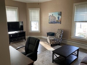 Cozy Living Space w/ Desk to Work