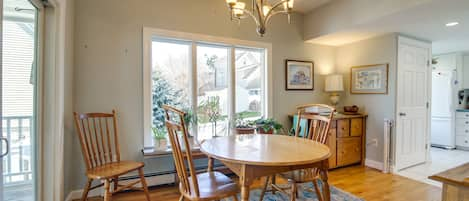 Scituate Vacation Rental | 2BR | 1BA | 750 Sq Ft | Stairs Required