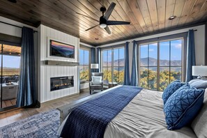 Top floor King-sized bed suite with  fireplace and fabulous views!