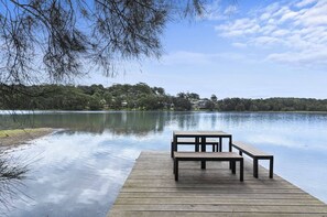 Waterfront to Avoca Lake