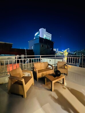 A Timeless Rooftop 
