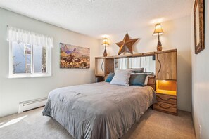 Queen Bedroom