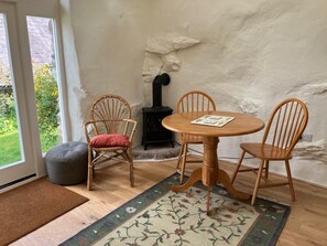 The sitting room/dining area