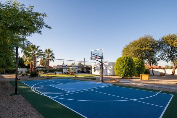 The perfect spot for basketball enthusiasts! Gather your friends, bring your A-game, and let the competition begin on our top-notch basketball court!