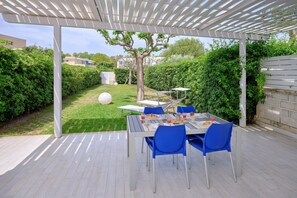 Garden and veranda